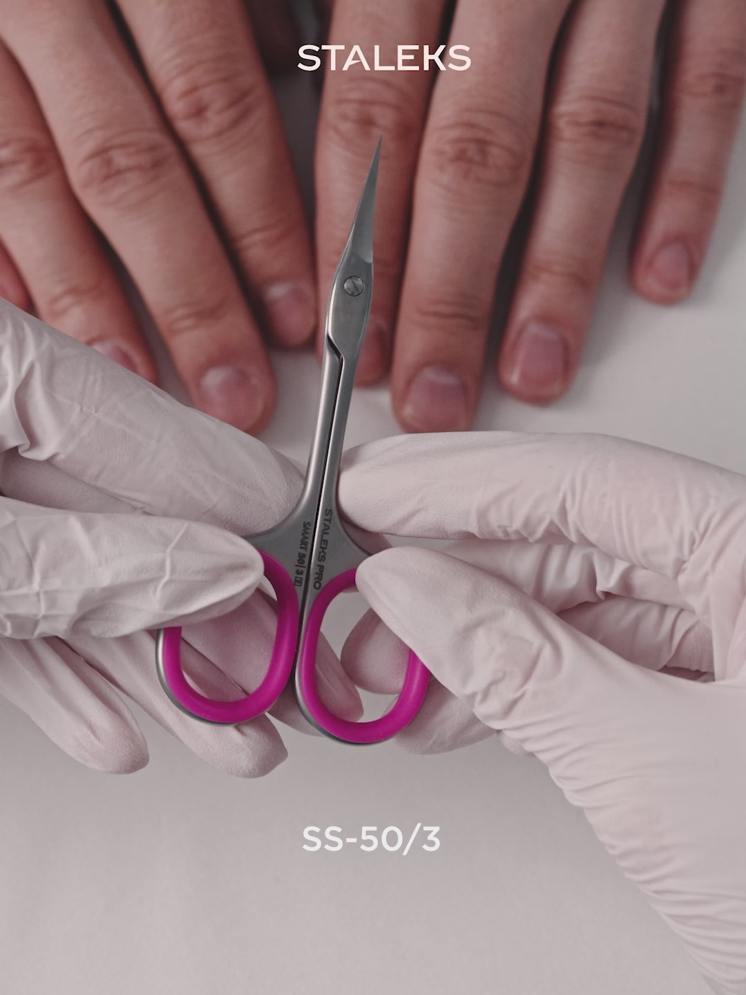 Videoyu Yükle: STALEKS SMART 50 TYPE 3 Profesyonel tirnak etil makası